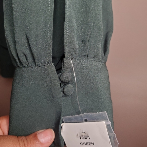 French Connection Crepe Tie Neck Cold Shoulder - Picture 4 of 10